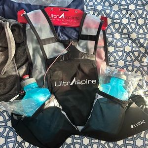 Ultraspire Momentum 2.0 with 2 Ultraflask 550ml